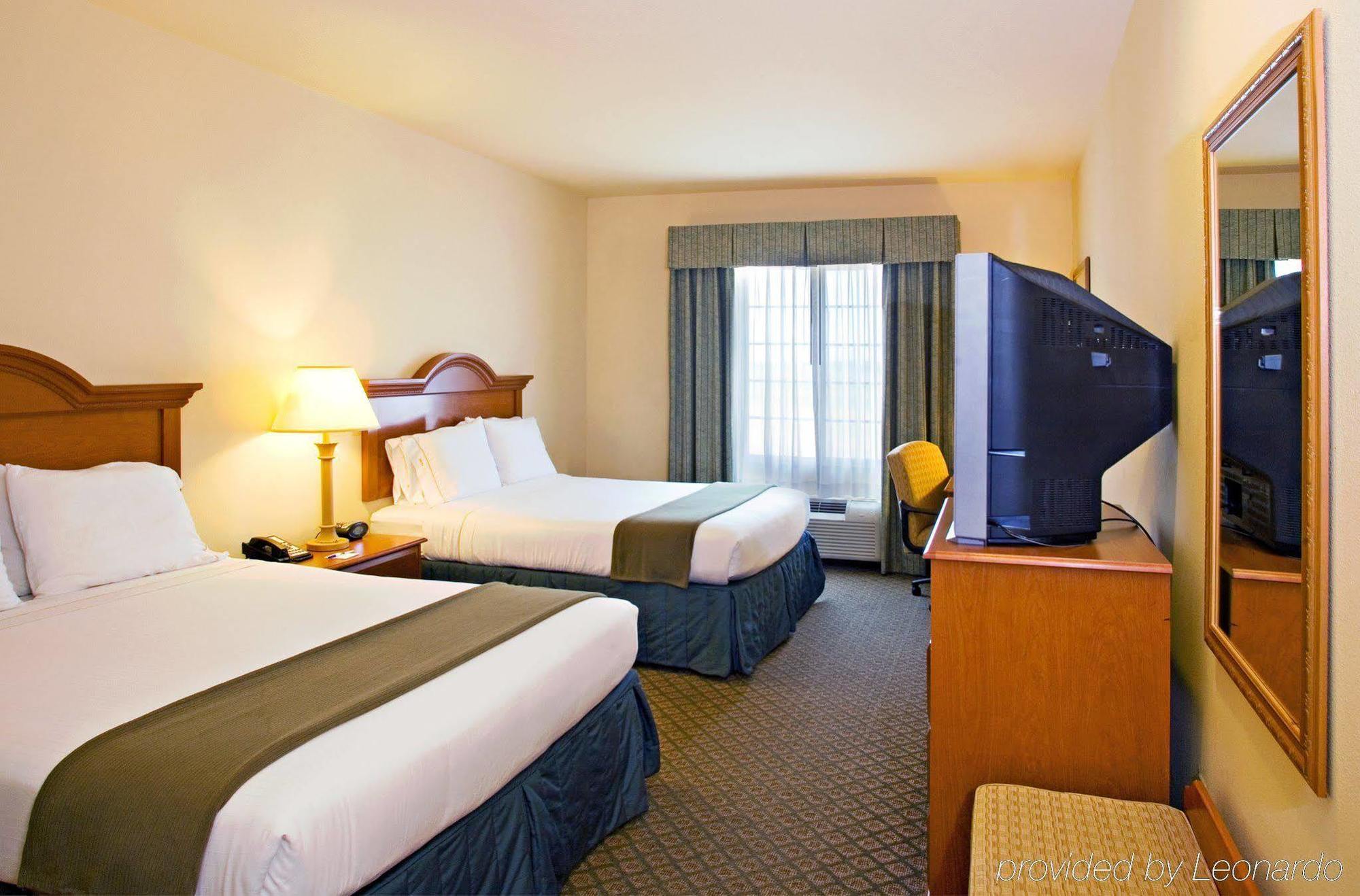 Holiday Inn Express Hotel & Suites Rio Grande City, An Ihg Hotel Екстериор снимка