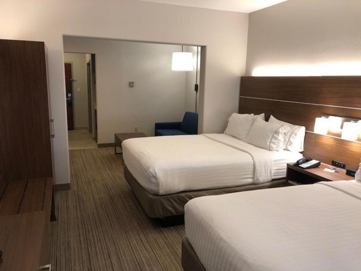 Holiday Inn Express Hotel & Suites Rio Grande City, An Ihg Hotel Екстериор снимка